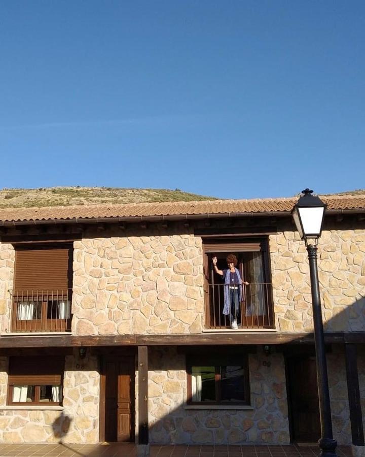 Hotel Ribera Del Corneja Navacepedilla de Corneja Esterno foto