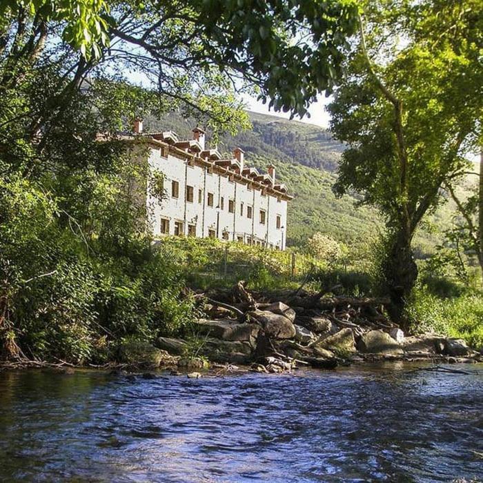 Hotel Ribera Del Corneja Navacepedilla de Corneja Esterno foto