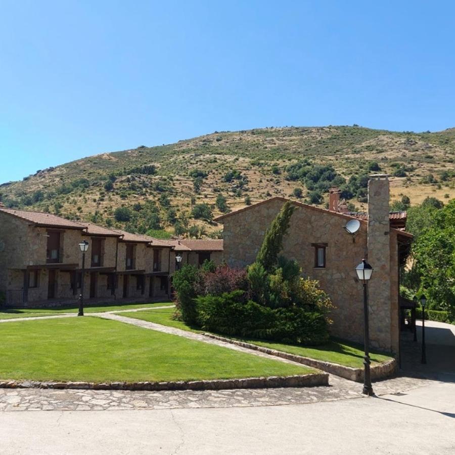 Hotel Ribera Del Corneja Navacepedilla de Corneja Esterno foto
